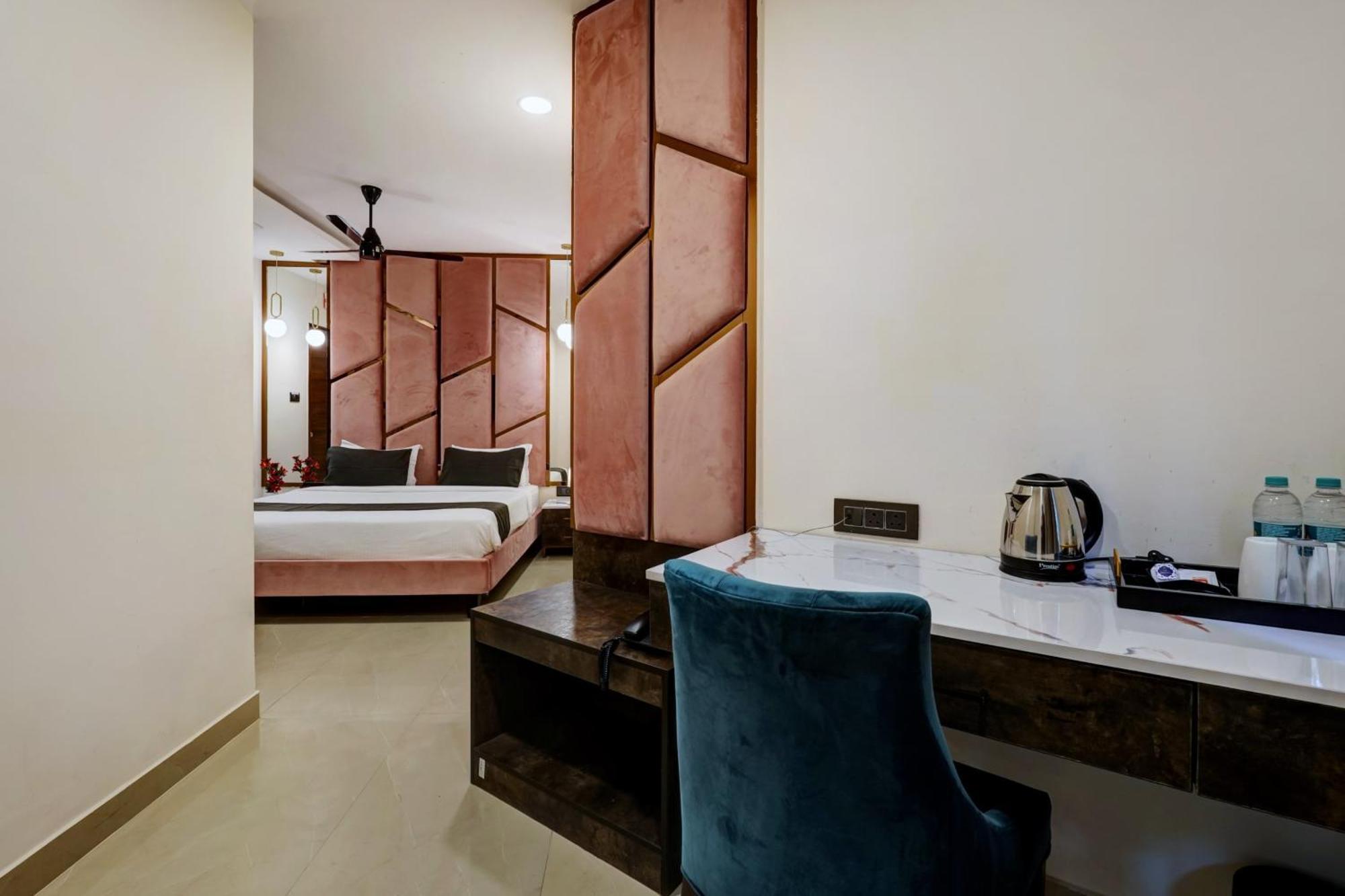 Astra Hotels & Suites - Koramangala Бангалор Экстерьер фото