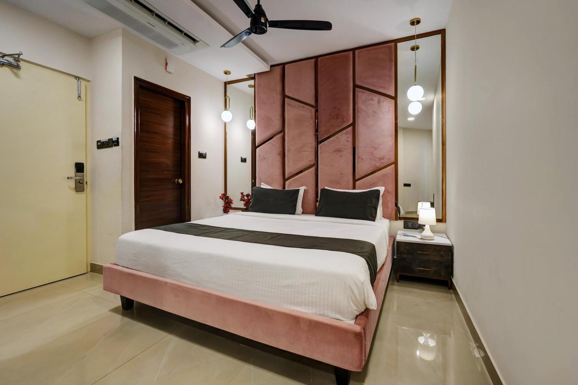 Astra Hotels & Suites - Koramangala Бангалор Экстерьер фото